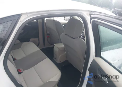 2014 Ford Focus Se from USA, damaged, VIN 1FADP3F23EL425828